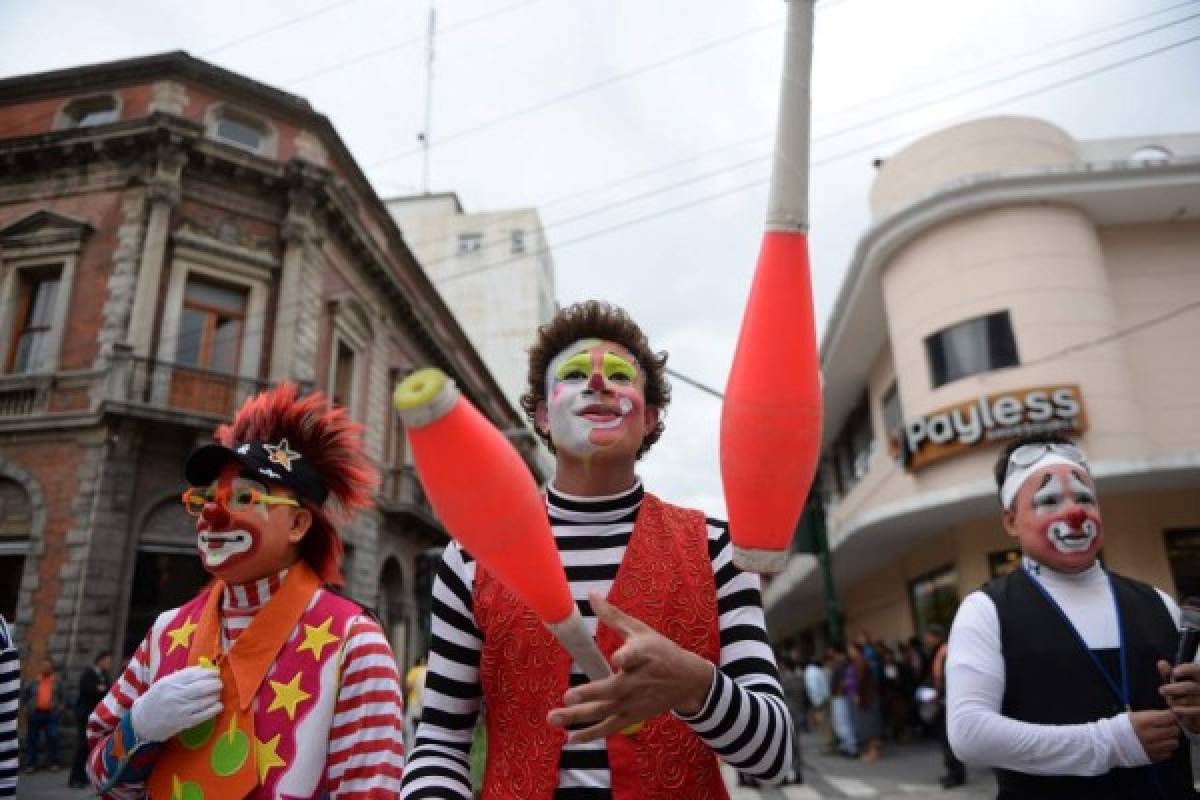 Payasos latinoamericanos invaden Guatemala