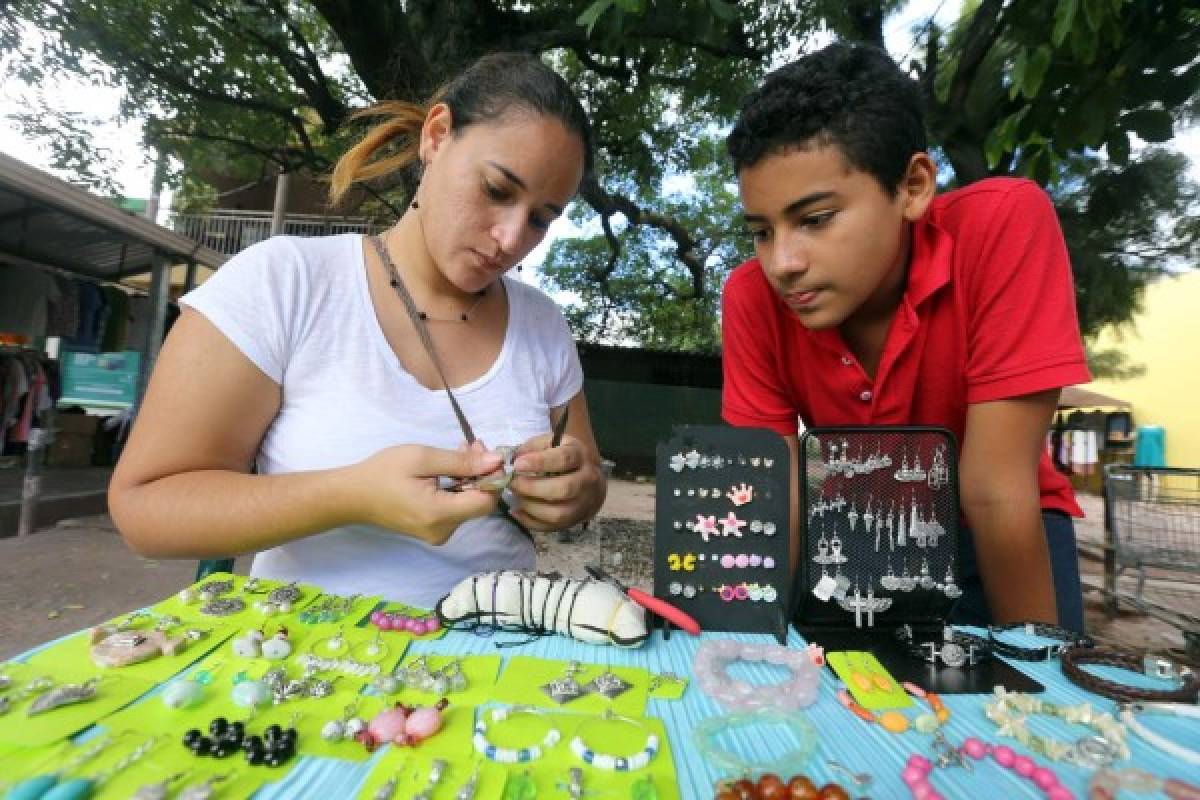 Conozca de Gina's Jewelry, donde las bisuterías se hacen con amor