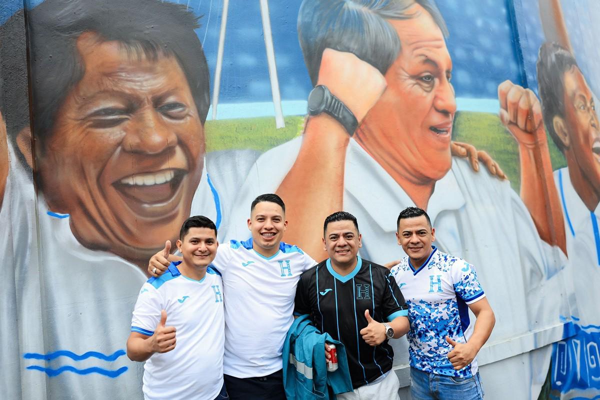 Los primeros aficionados ya están listos para el Honduras vs México