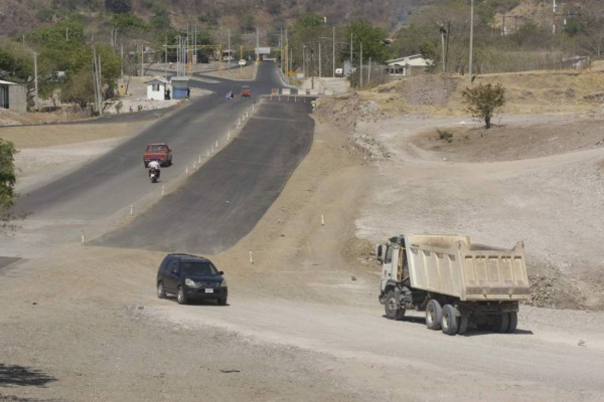 Tránsito vehicular aumenta en un 20 por ciento en el Canal Seco