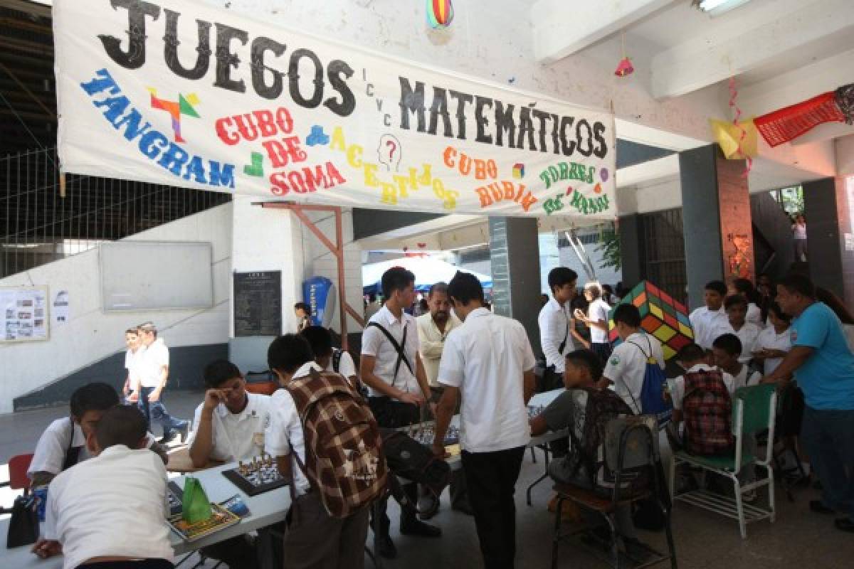 Éxito en IV Olimpiadas de Matemáticas