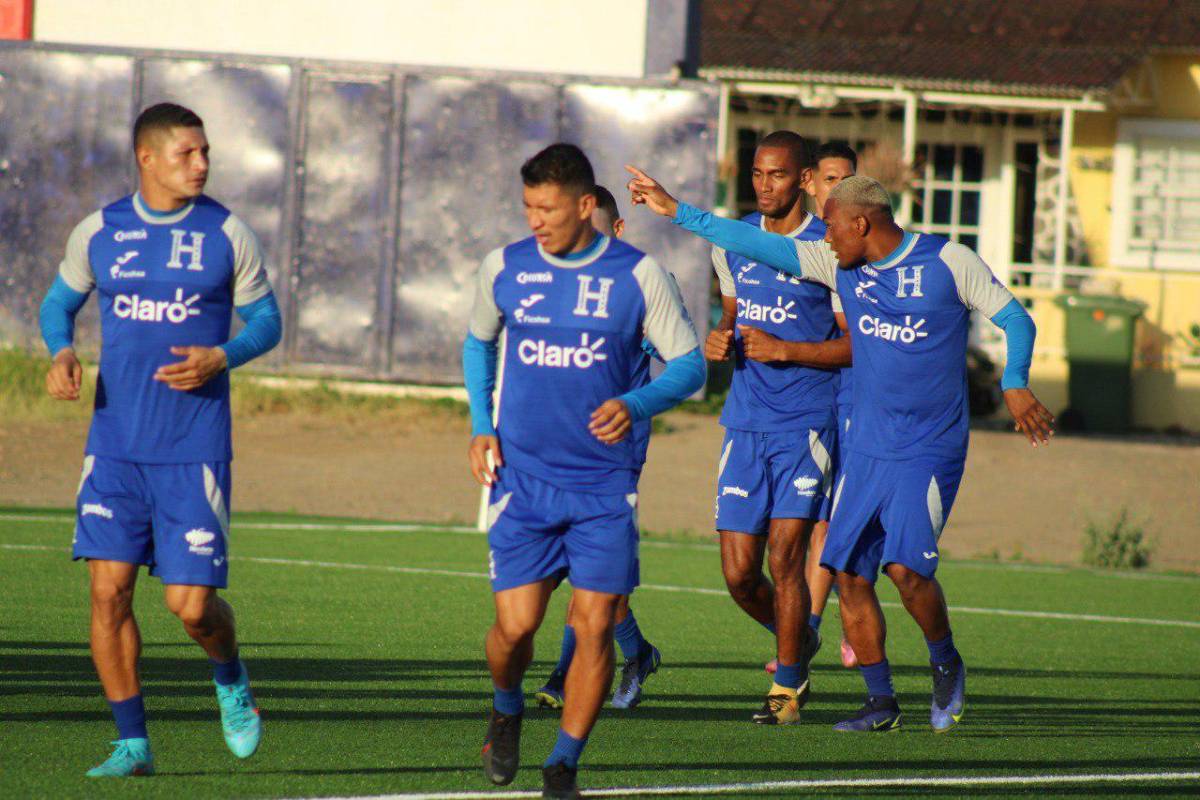 Selección de Honduras realiza su último entrenamiento previo a enfrentar a Curazao