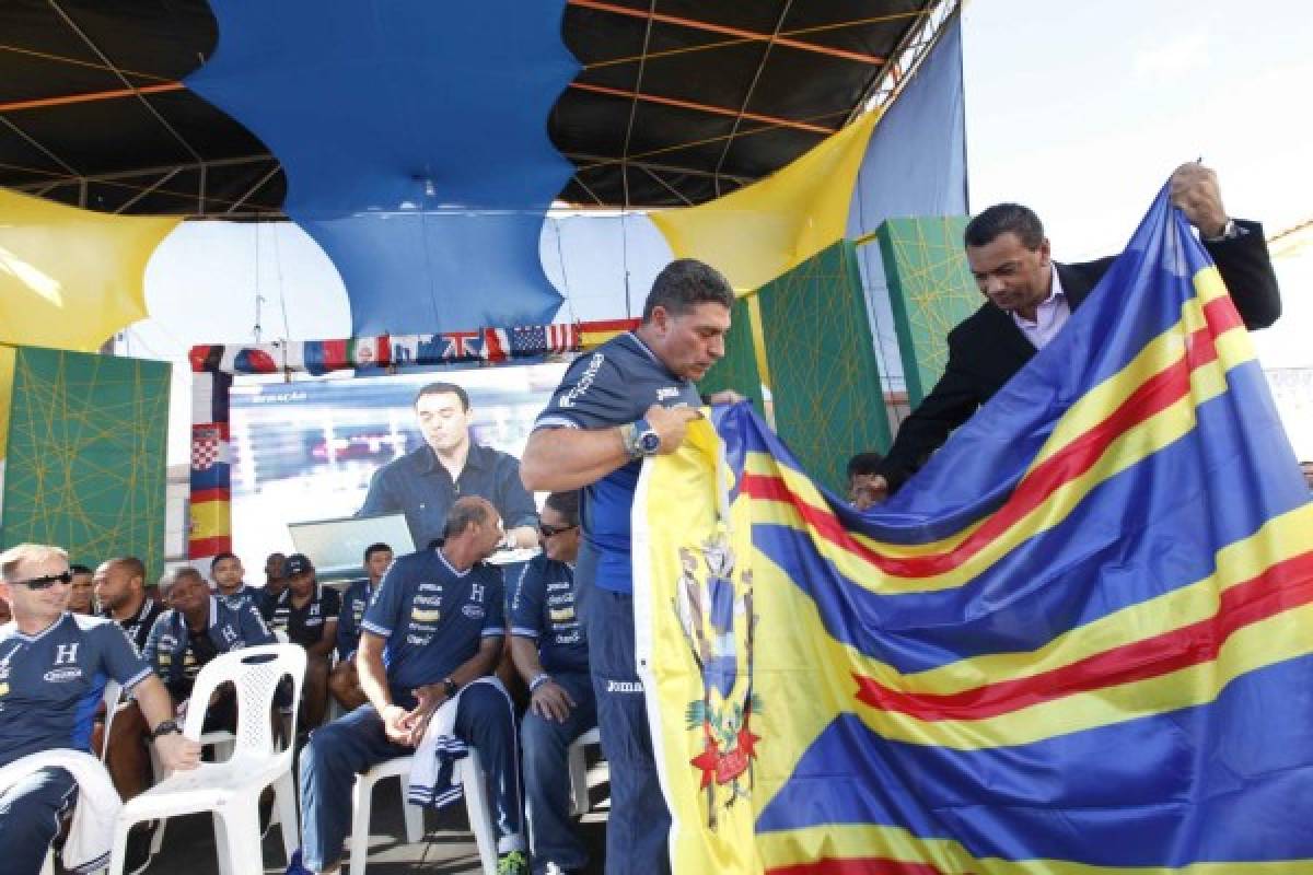 Porto Feliz rinde homenaje a Selección de Honduras