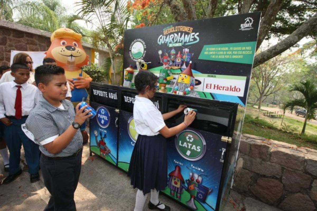 Niños de Escuelas Amigables aprenden a ahorrar energía