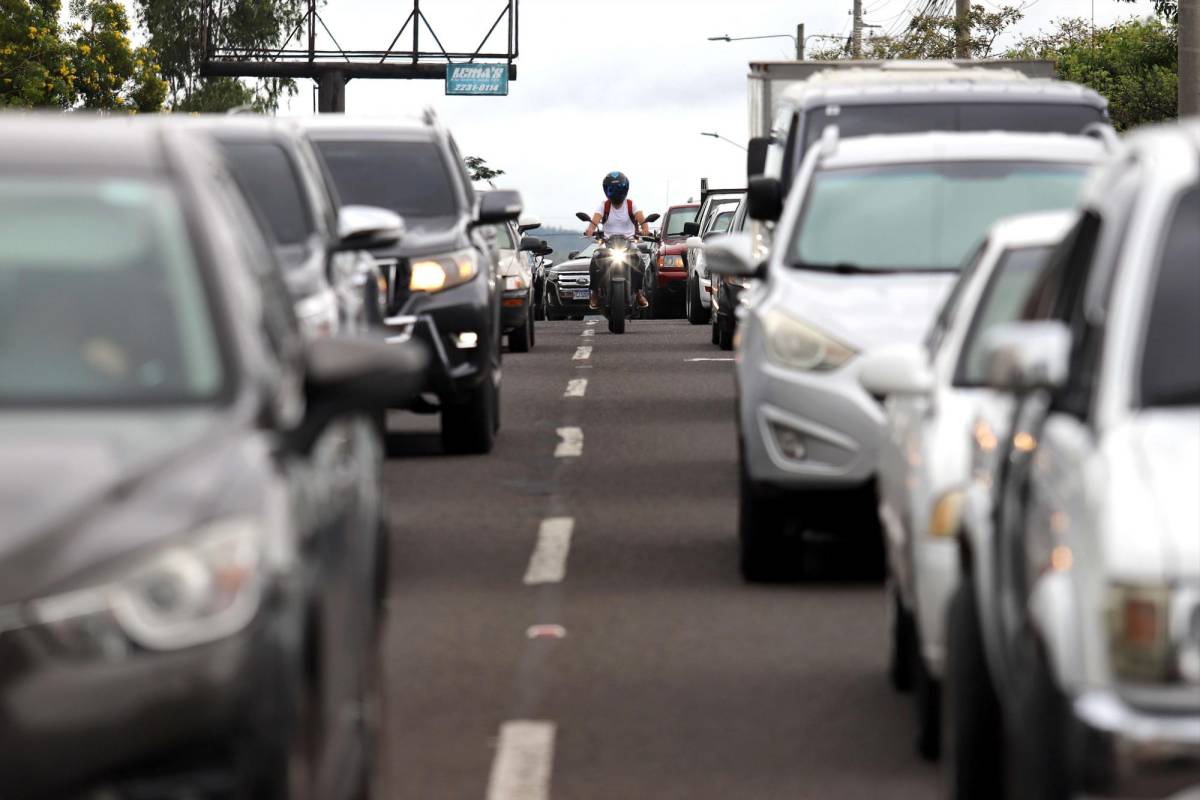 Nueve zonas de tráfico vial por reparaciones de calles