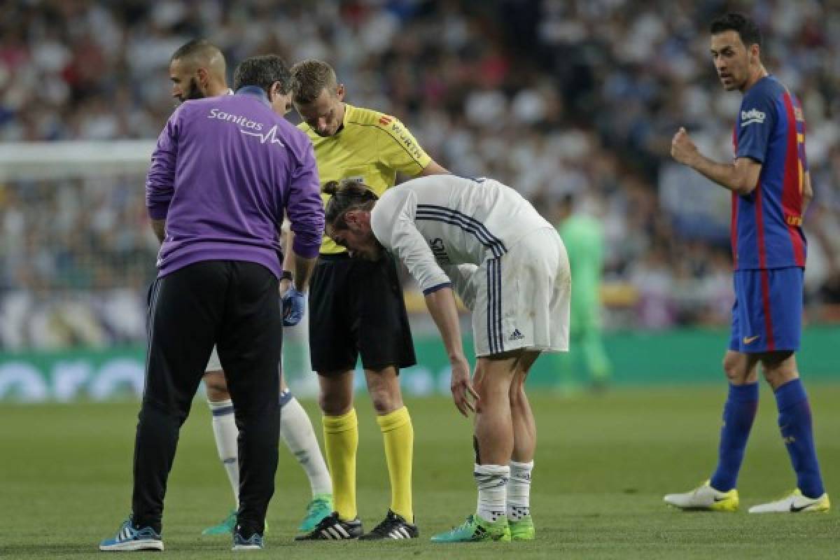 Gareth Bale se retira lesionado contra el Barça  