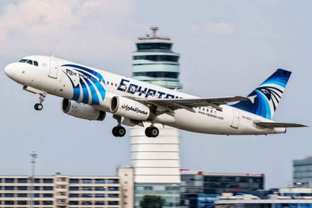 Francia confirma el hallazgo de una de las cajas negras del avión de EgyptAir  