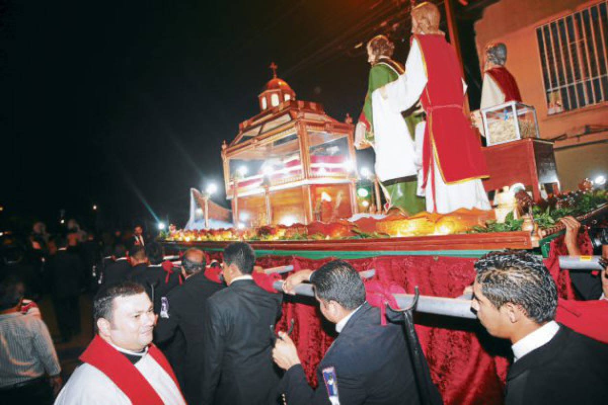 Unidos por la fe en el Santo Entierro