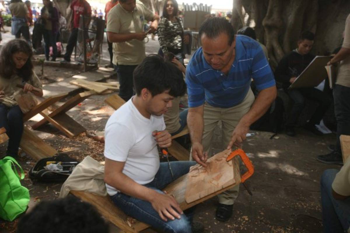 'Enseñarte” llevó el arte a las calles