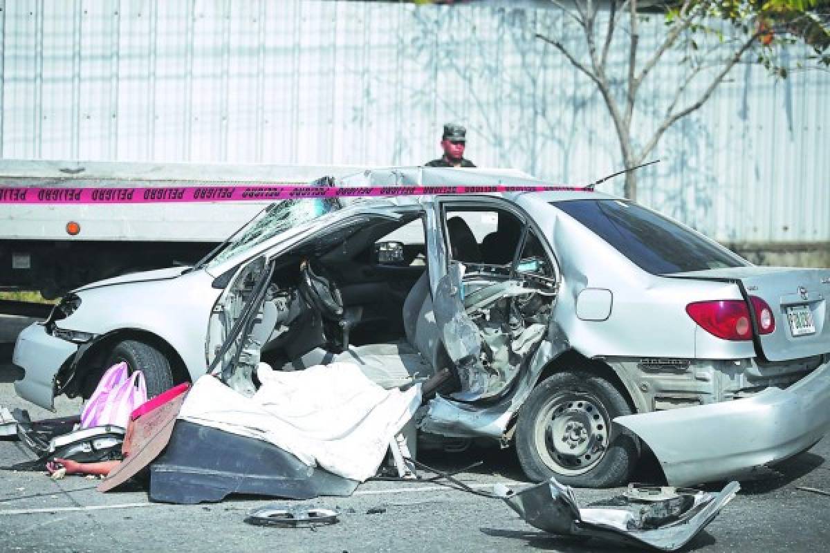 ﻿Un muerto y dos heridos en colisión