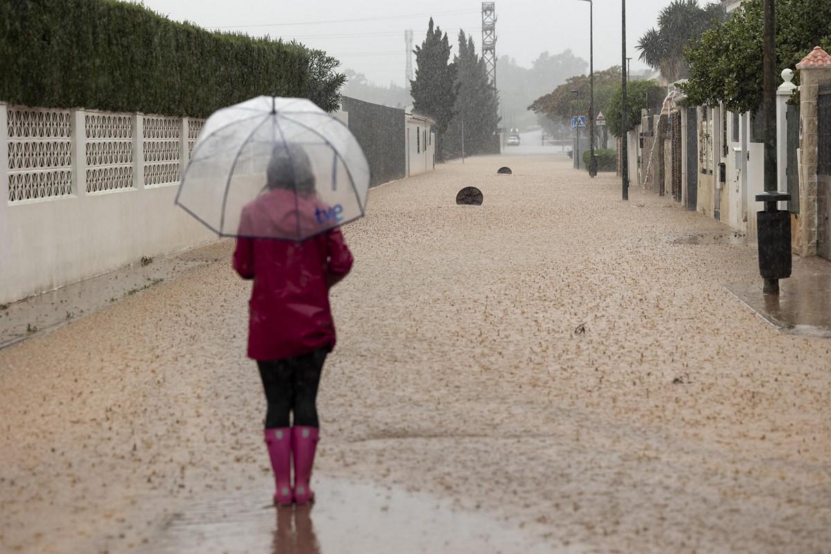 Así luce el centro de Málaga, España, tras las primeras lluvias de la DANA