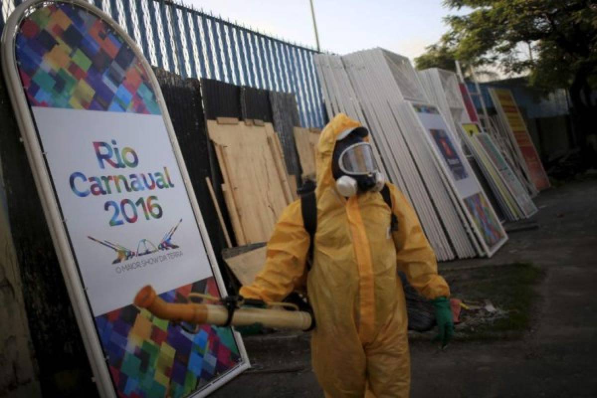 Jefa de OMS dice en Brasil que lucha contra el zika será 'una larga travesía'