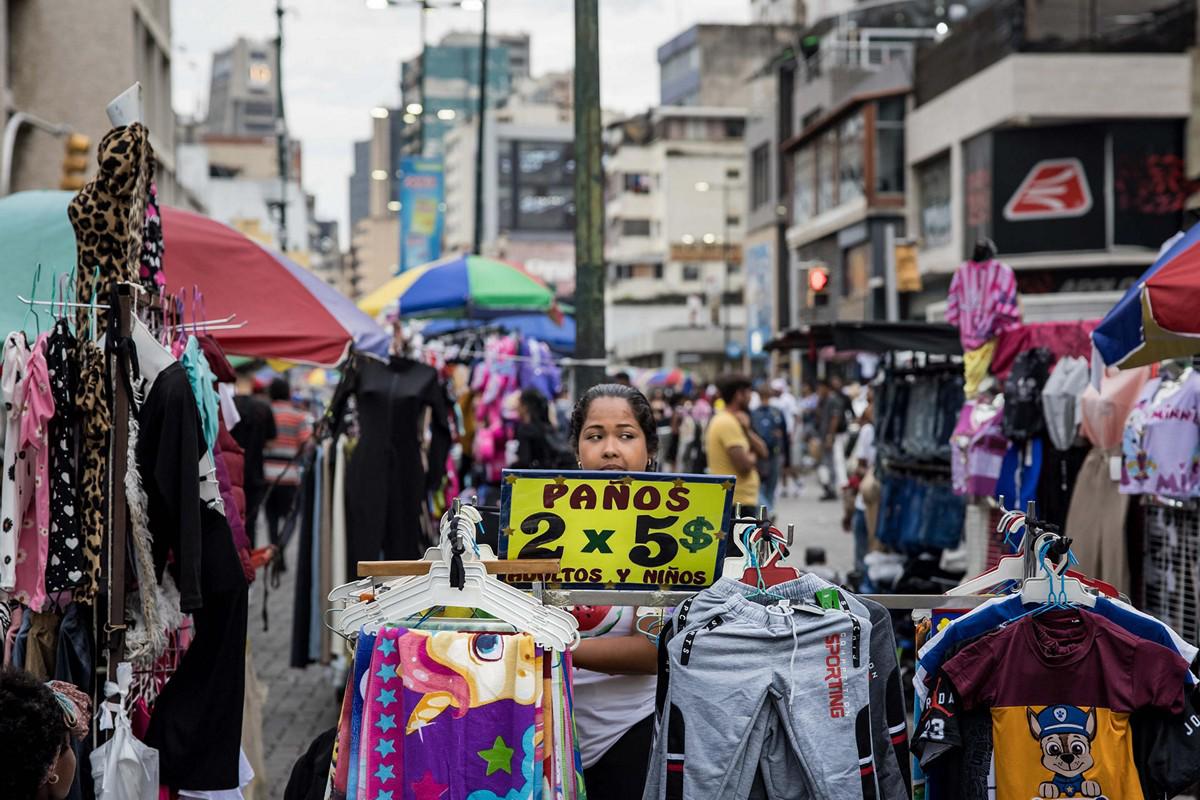 ¿Qué es el dólar “paralelo” que circula en Venezuela?