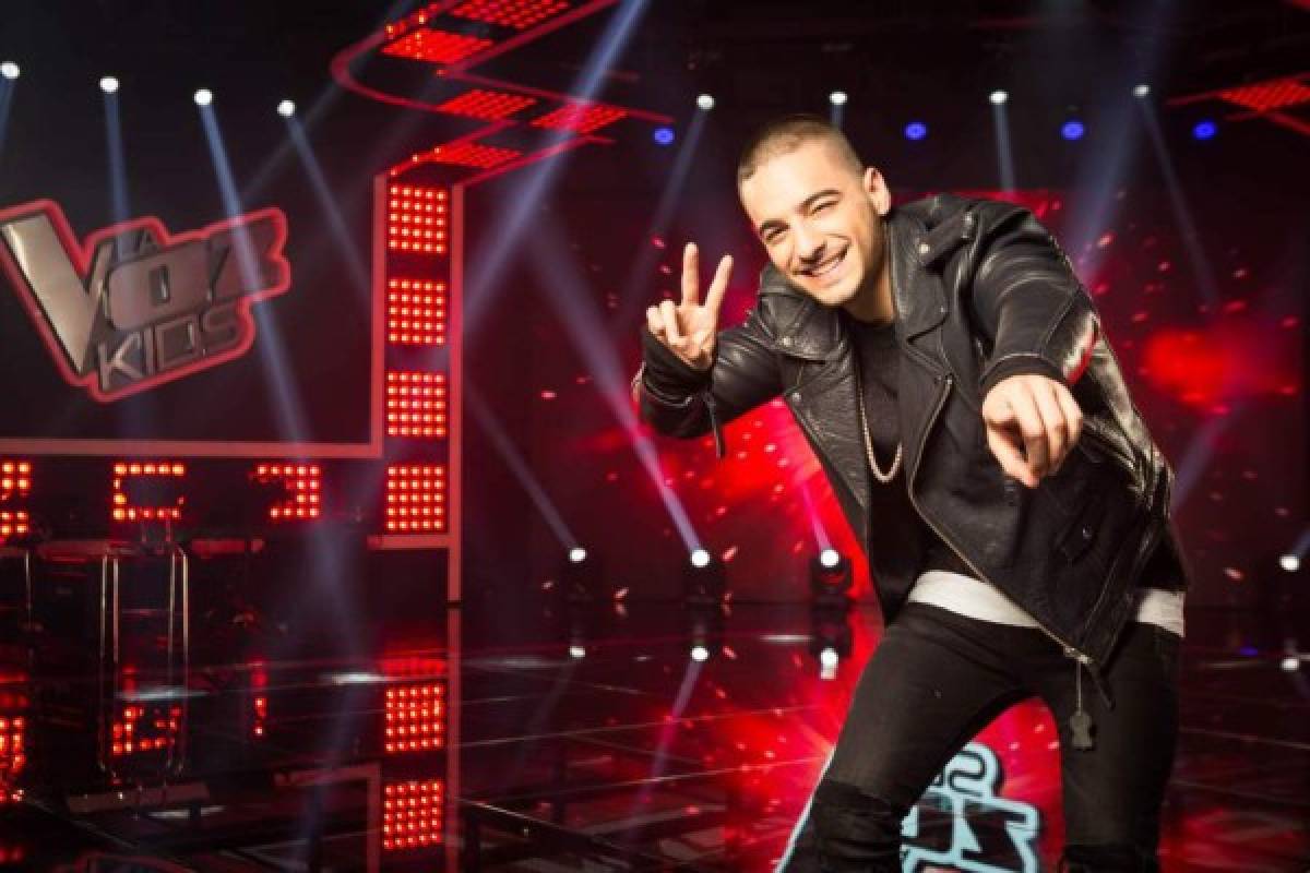 Maluma confirma su actual estado sentimental con romántica fotografía