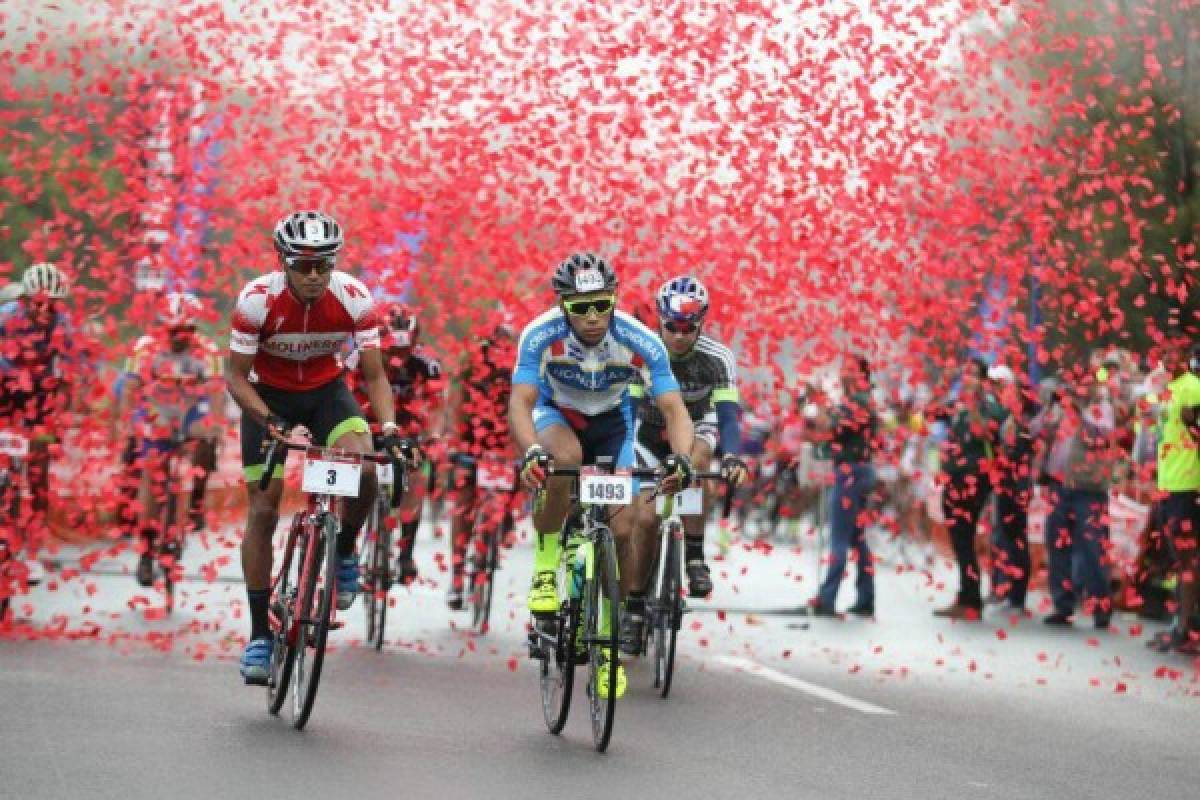 ¡Arrancó la Sexta Vuelta Ciclística de EL HERALDO!