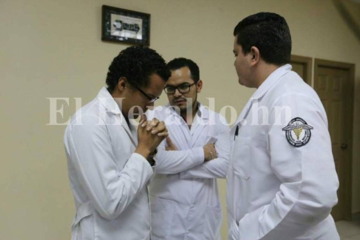 Médicos en servicio social anuncian paro de labores por incumplimiento de pago