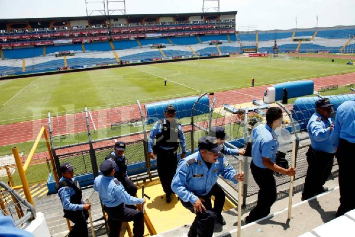 Poco movimiento en el estadio Olímpico previo al duelo de Honduras El Salvador