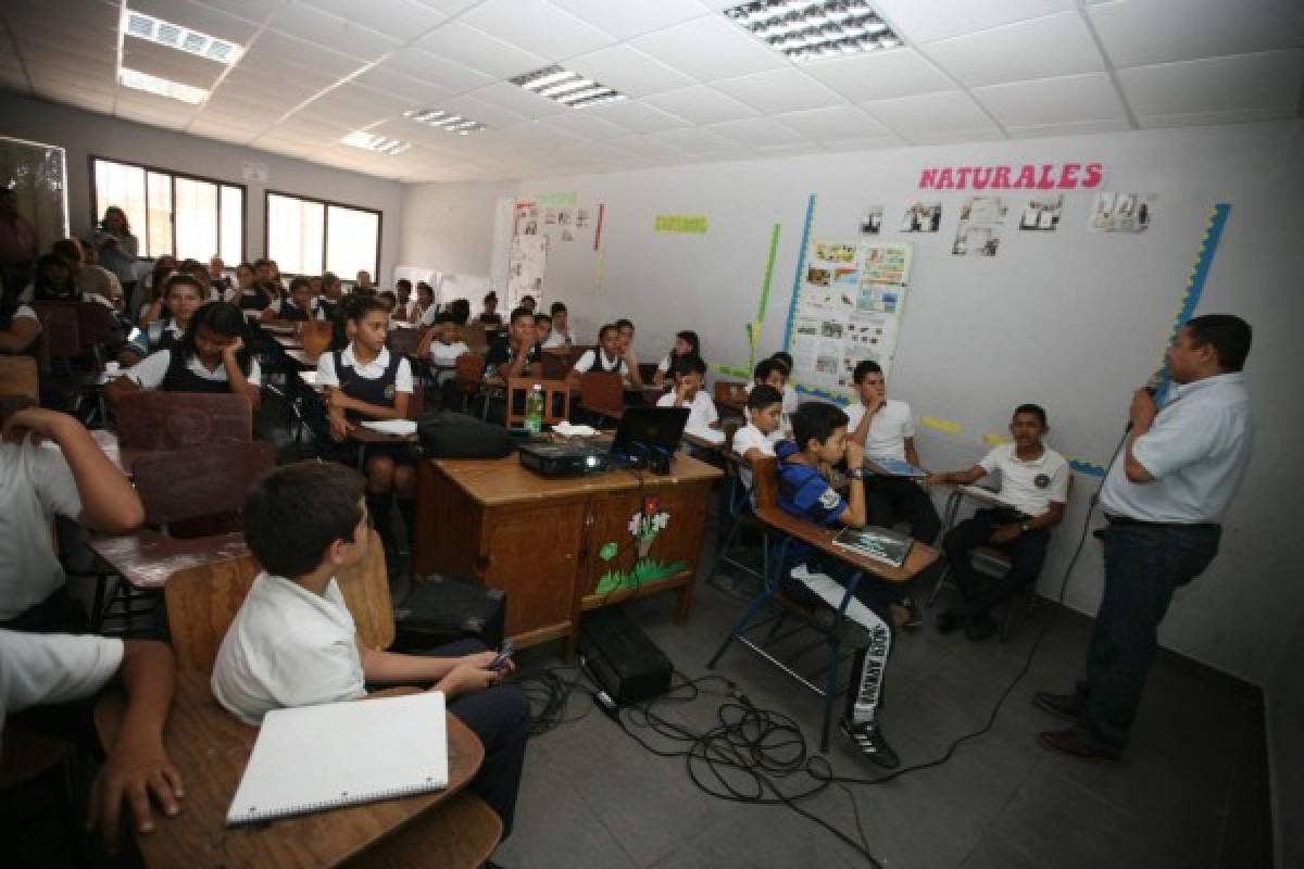 Niños de Escuelas Amigables aprenden a ahorrar energía