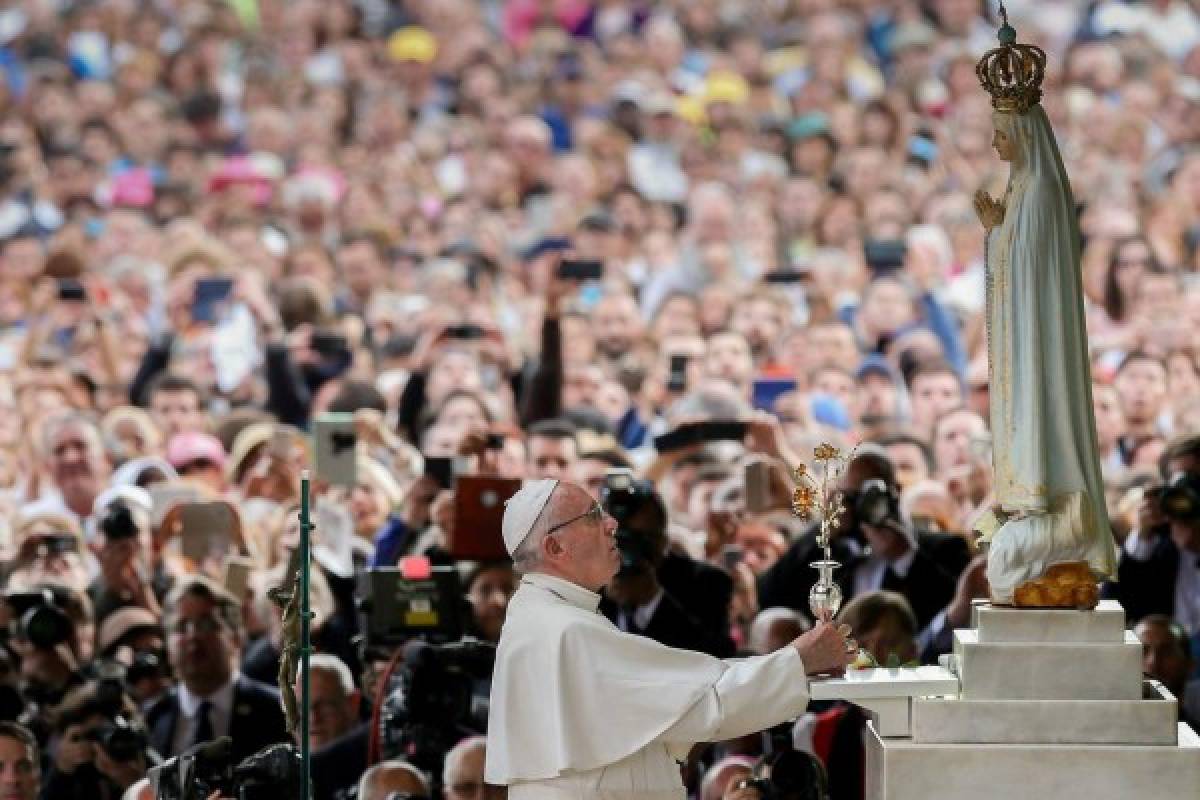 El Papa Francisco canoniza a dos pastorcitos de Fátima  