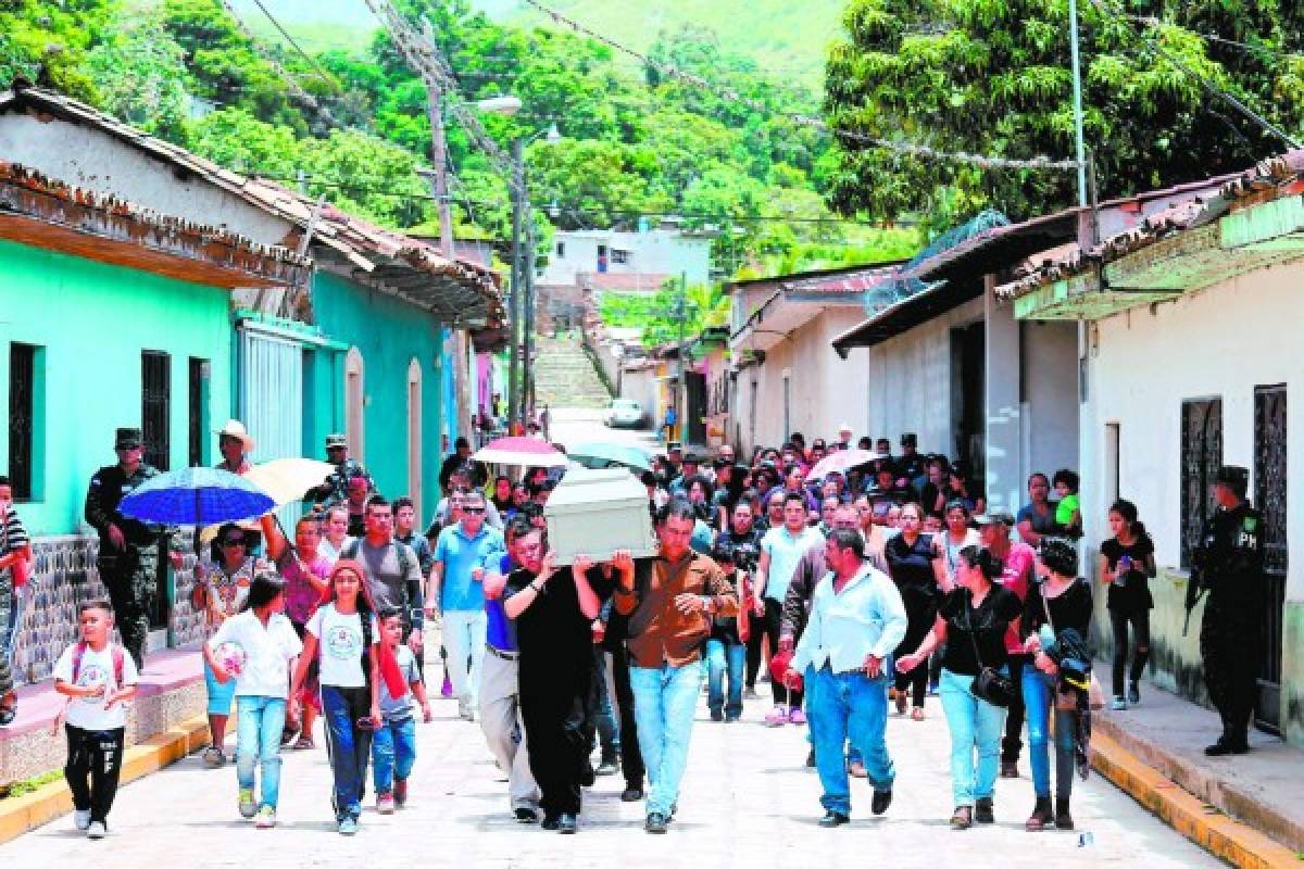 Familia de universitario asesinado: 'Dios, ¿por qué le quitaron la vida?... Esto no puede ser”