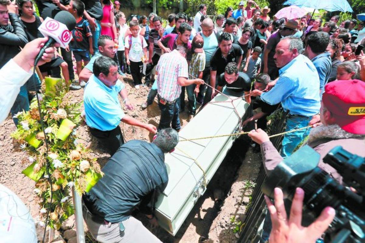 Familia de universitario asesinado: 'Dios, ¿por qué le quitaron la vida?... Esto no puede ser”