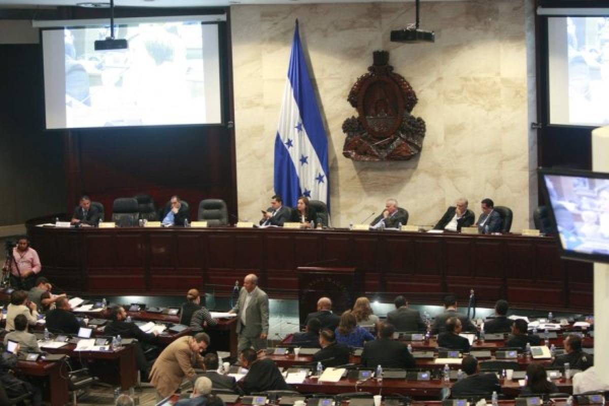 Congreso Nacional nombra comisión para conocer problemática de la UNAH