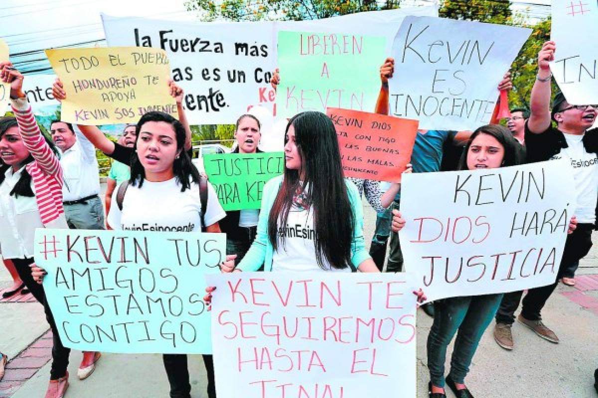 Honduras: Siguen protestas en favor de Kevin