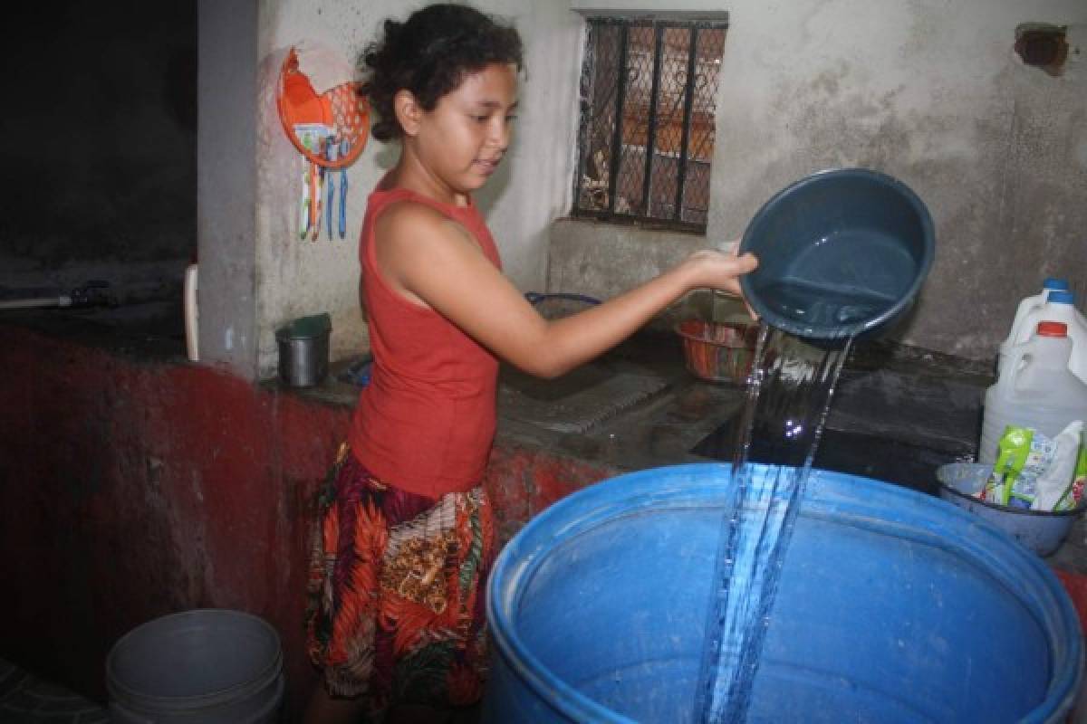 De Navidad cae aumento al servicio de agua potable