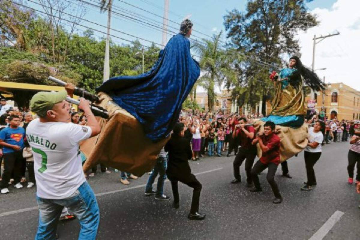 VIDEO: Hondureños conmemoran Domingo de Resurrección