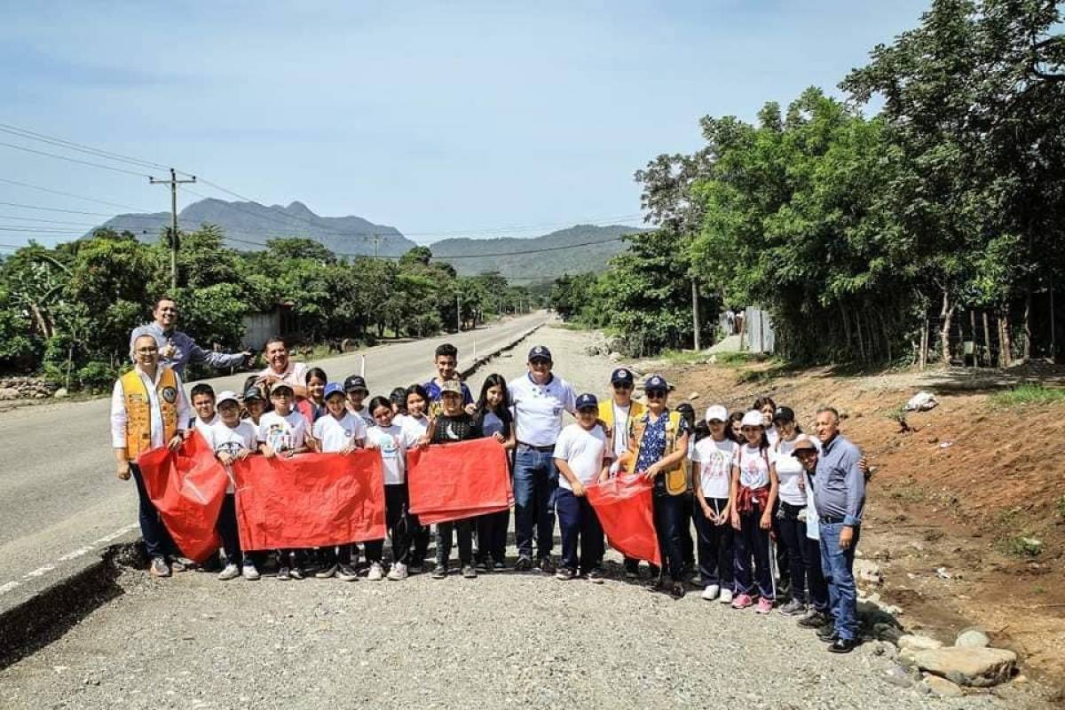 Hasta la fecha se han recorrido más de 100 kilómetros y recolectado más de 32 toneladas de desechos en las vías.