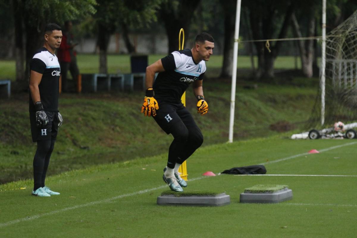 Por poco lo lesiona, sorpresa en entreno de Honduras y la broma a jugadores del Olimpia