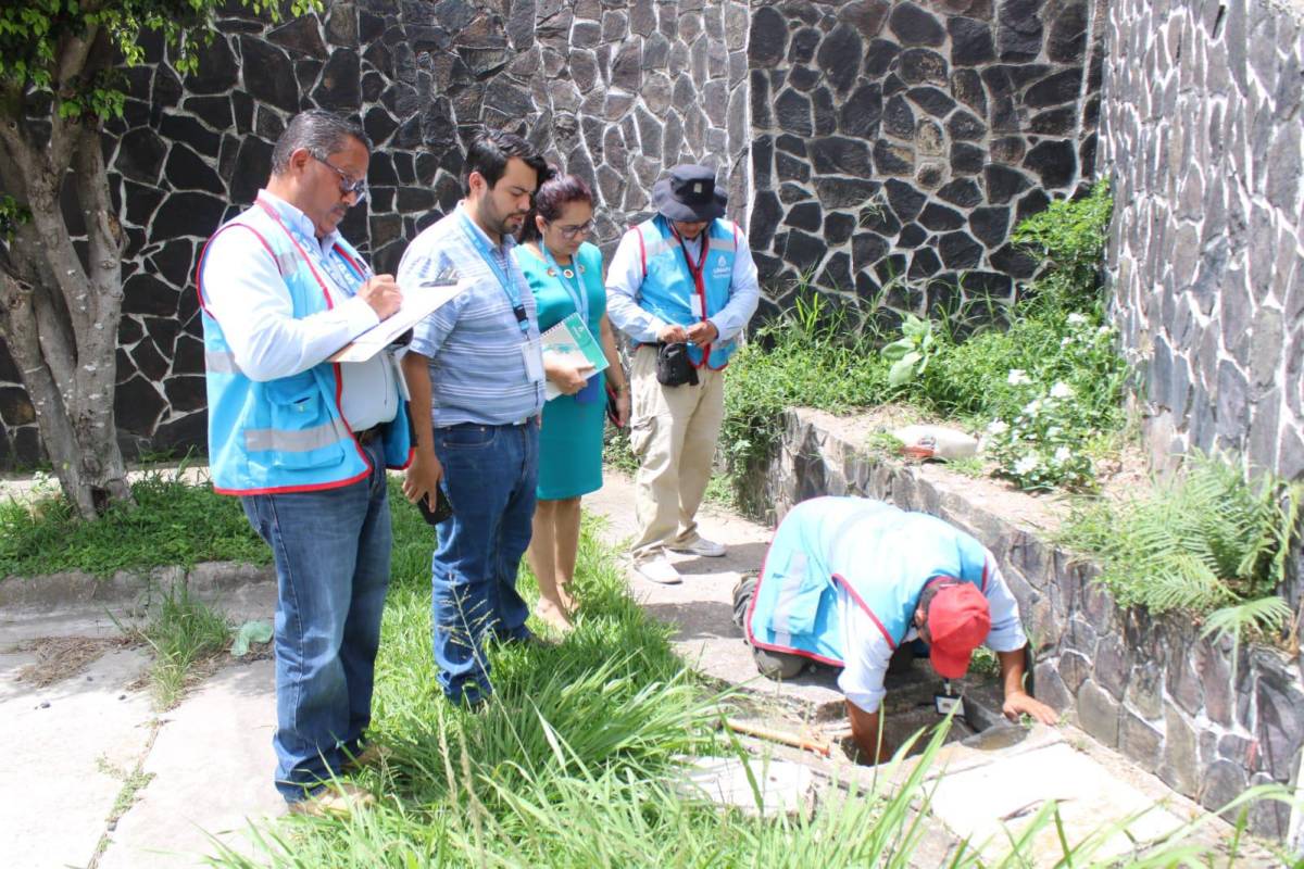 Reactivan corte de agua potable a morosos del Distrito Central