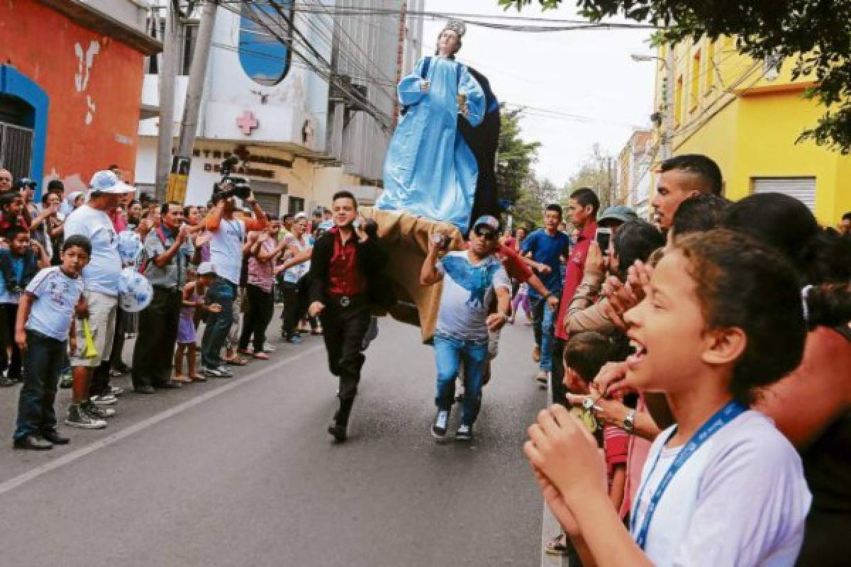 VIDEO: Hondureños conmemoran Domingo de Resurrección