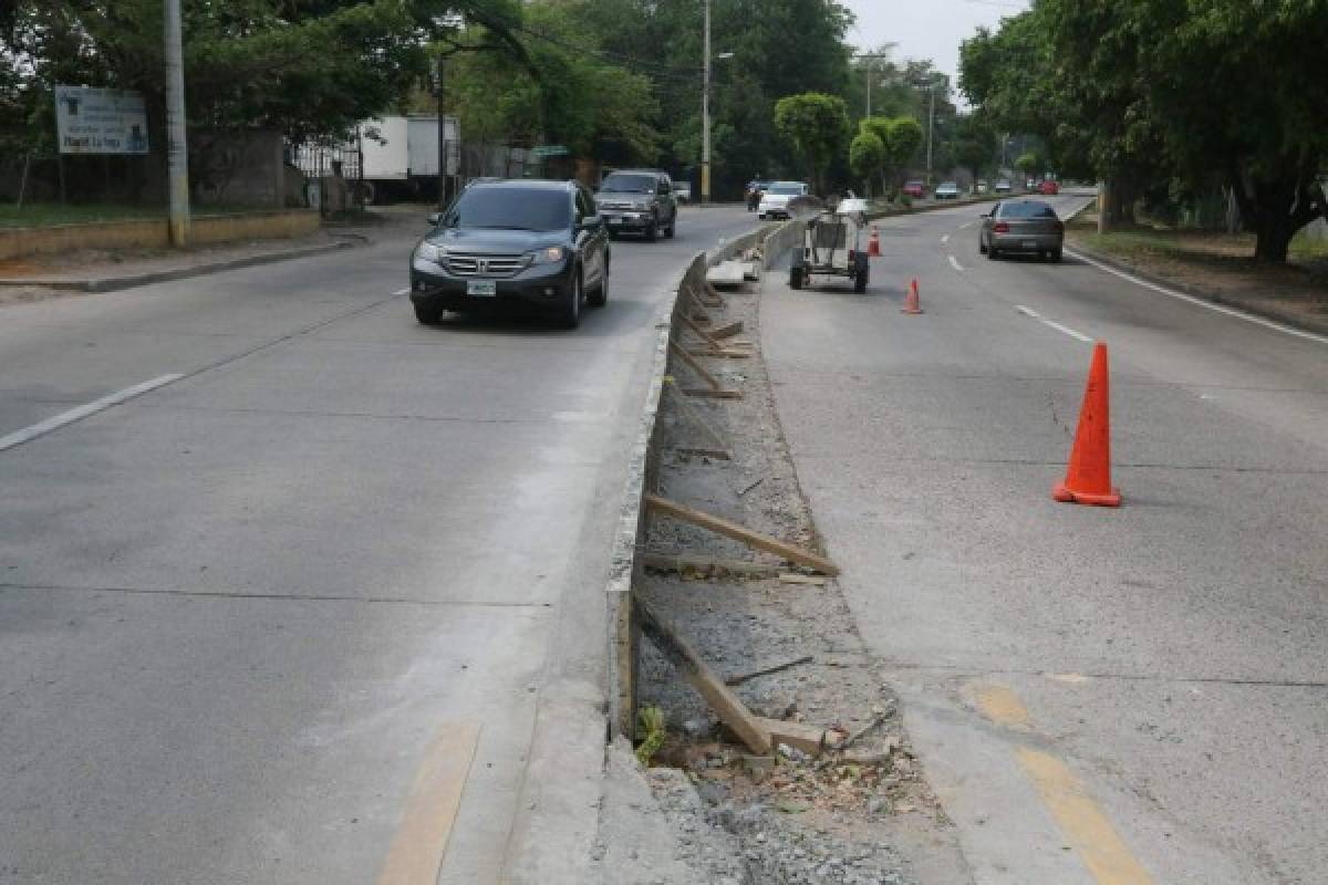 Inhabilitan retornos en el bulevar Kuwait por vía rápida