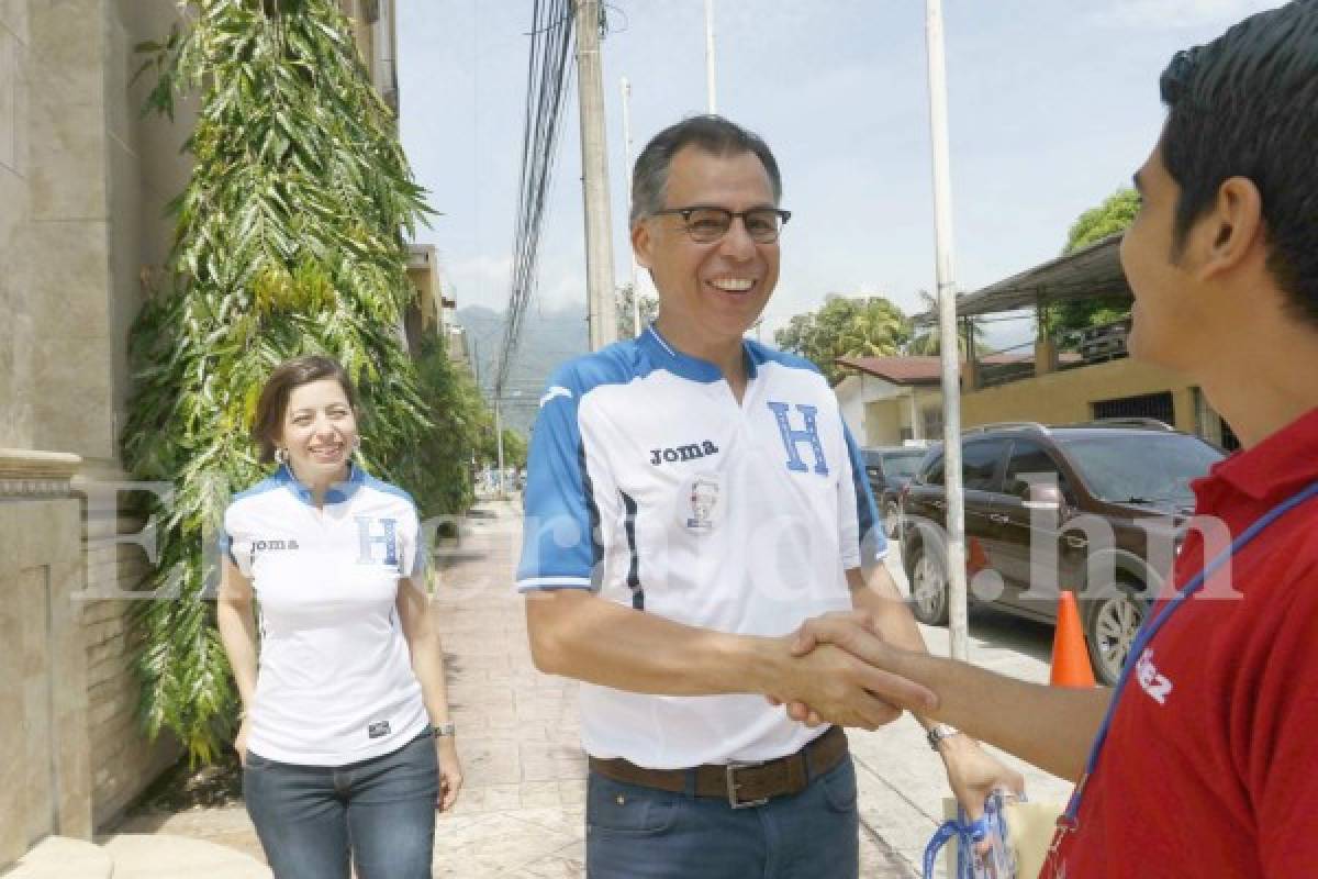 Directivos de Fenafuth visitan a la Selección de Honduras