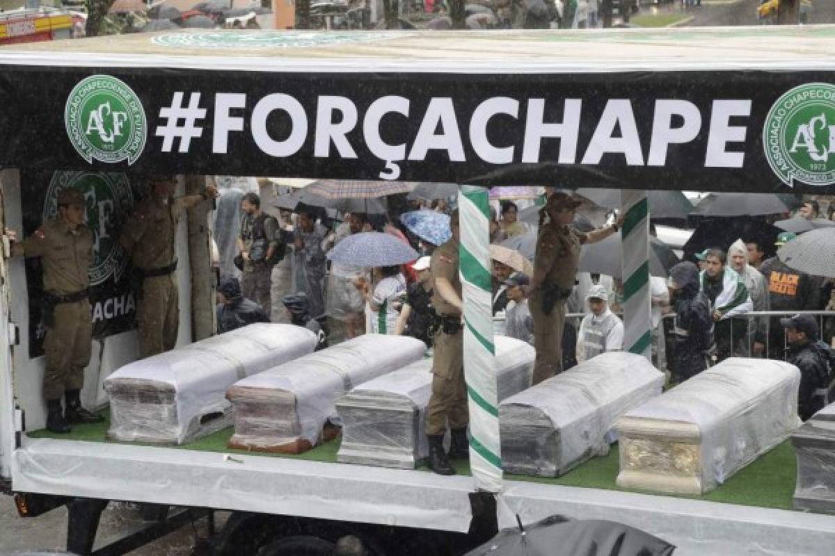 ¿La federación brasileña multó al Chapecoense por no asistir a un partido?