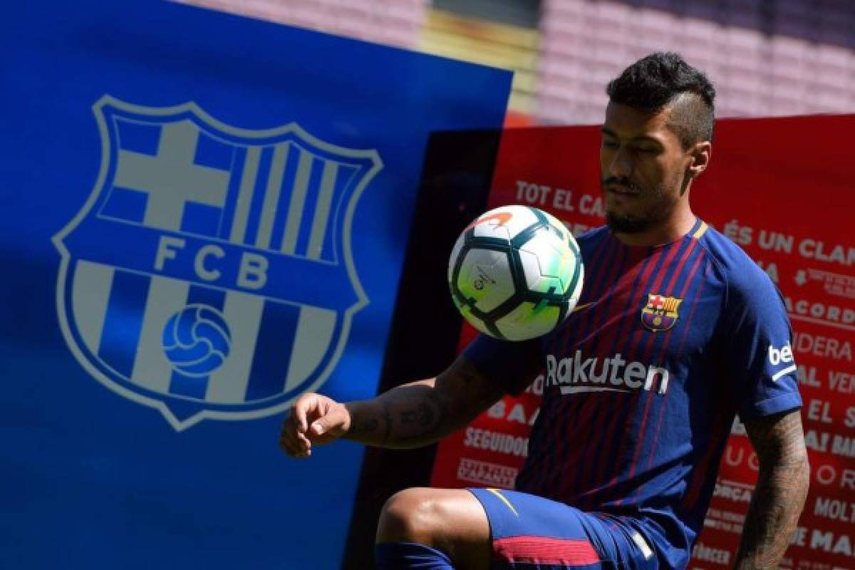 Paulinho solo vendió una camiseta en su presentación con el Barcelona