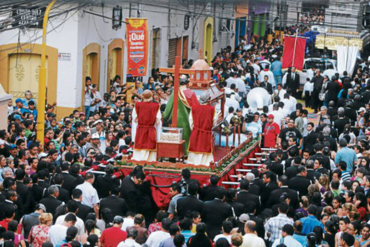 Unidos por la fe en el Santo Entierro