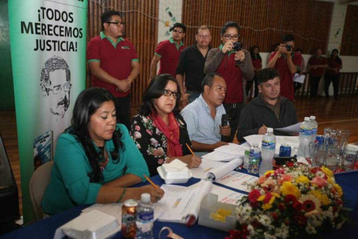 Rinden homenaje a Alfredo Landaverde en Honduras