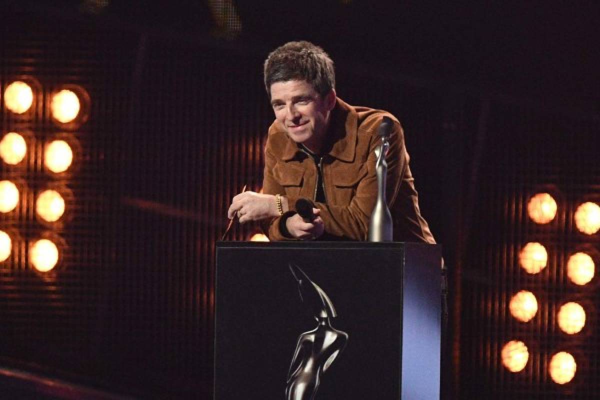 David Bowie fue el gran ganador de los premios Brit