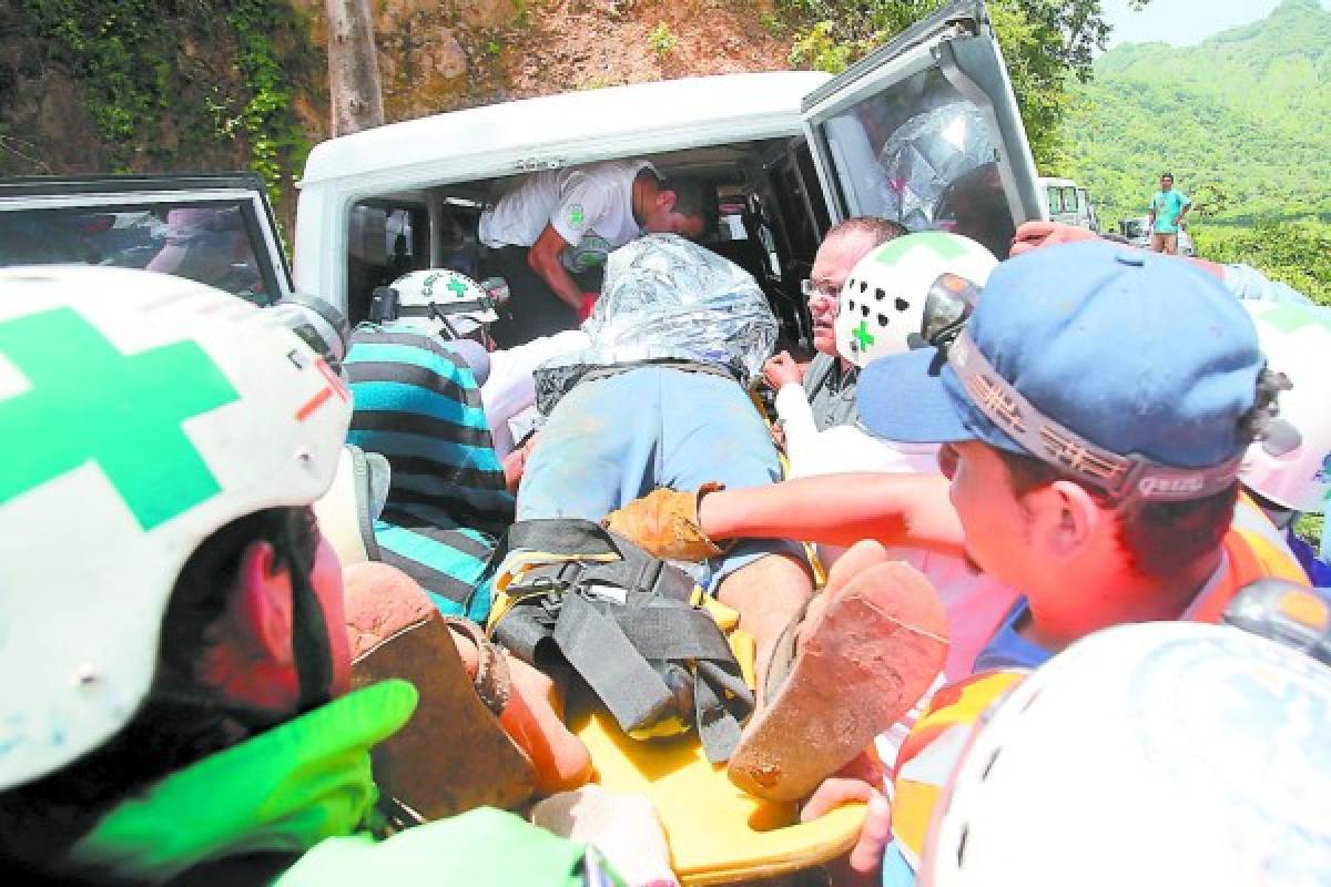 VIDEO: Milagroso rescate de tres mineros hondureños