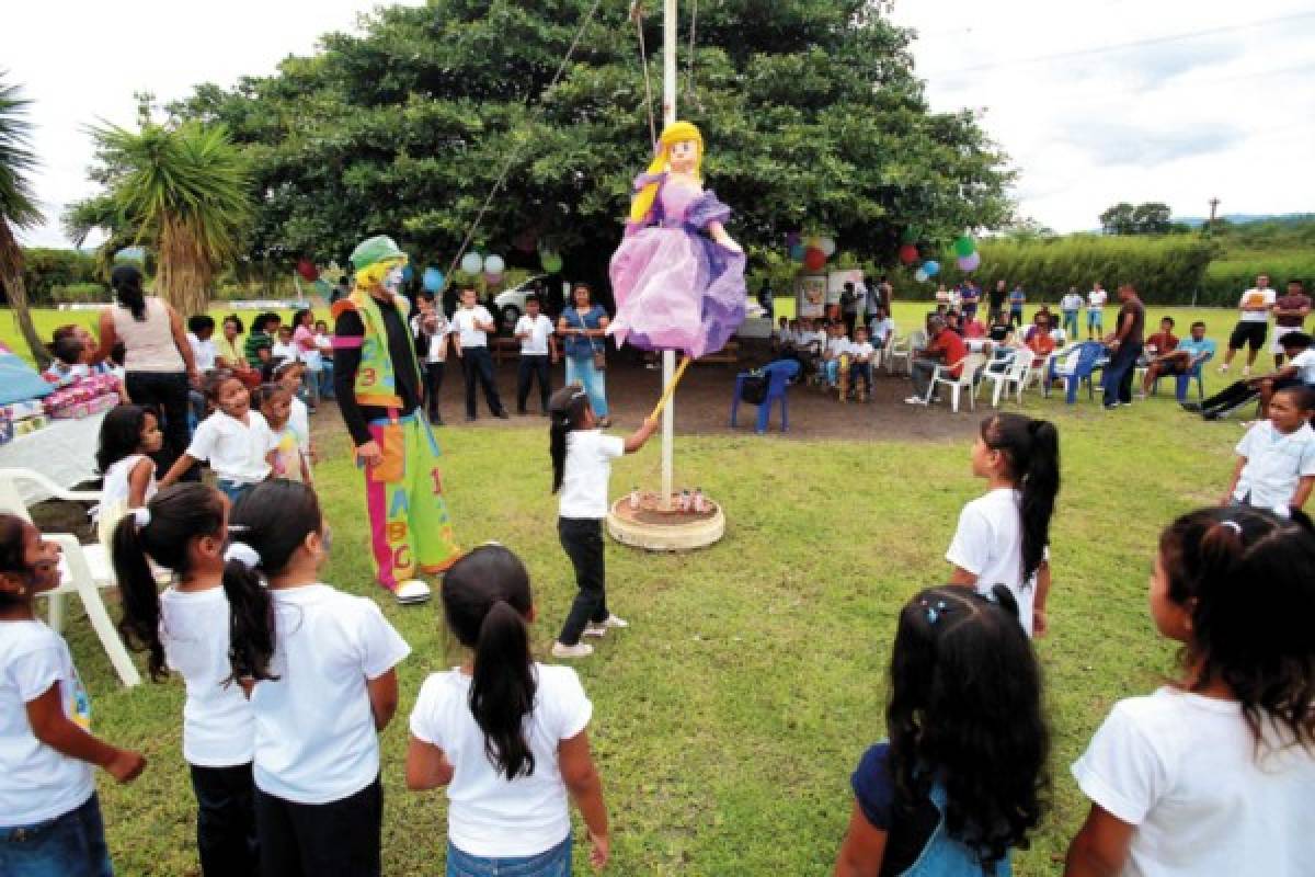 ¡Feliz día del niño! les desea EL HERALDO