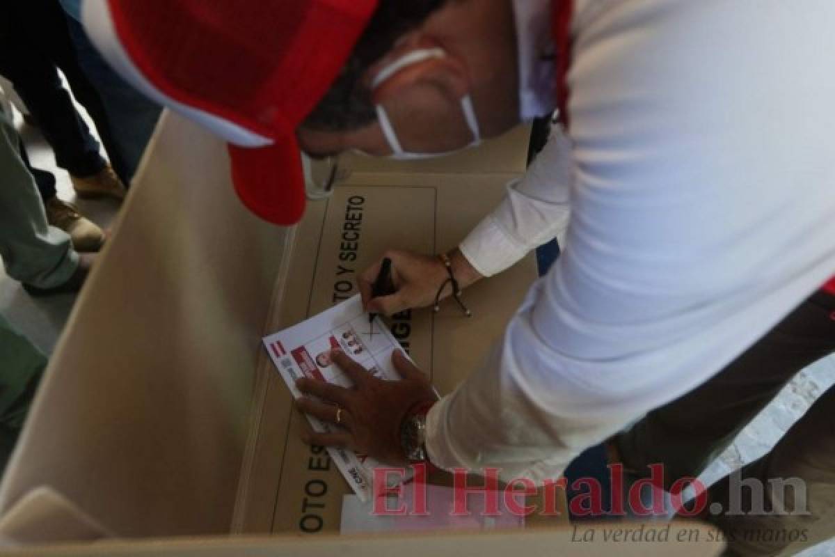 ¿A qué hora votaron los candidatos a la presidencia de Honduras?