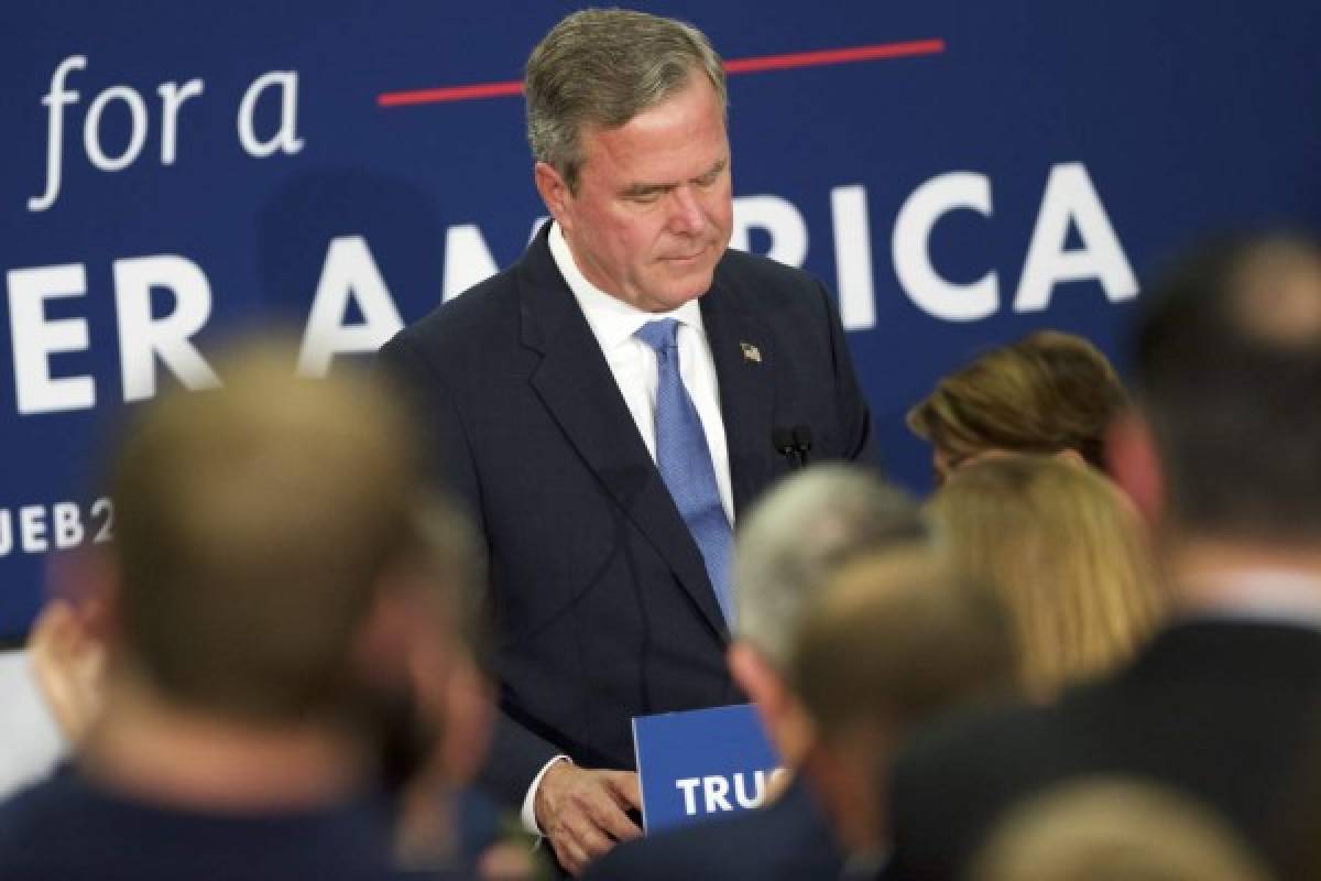 Jeb Bush anuncia que abandona la carrera hacia la Casa Blanca  