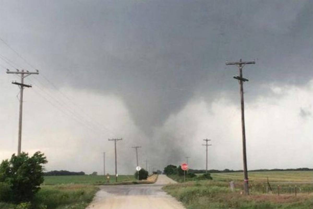 Al menos 8 muertos por clima severo en Texas