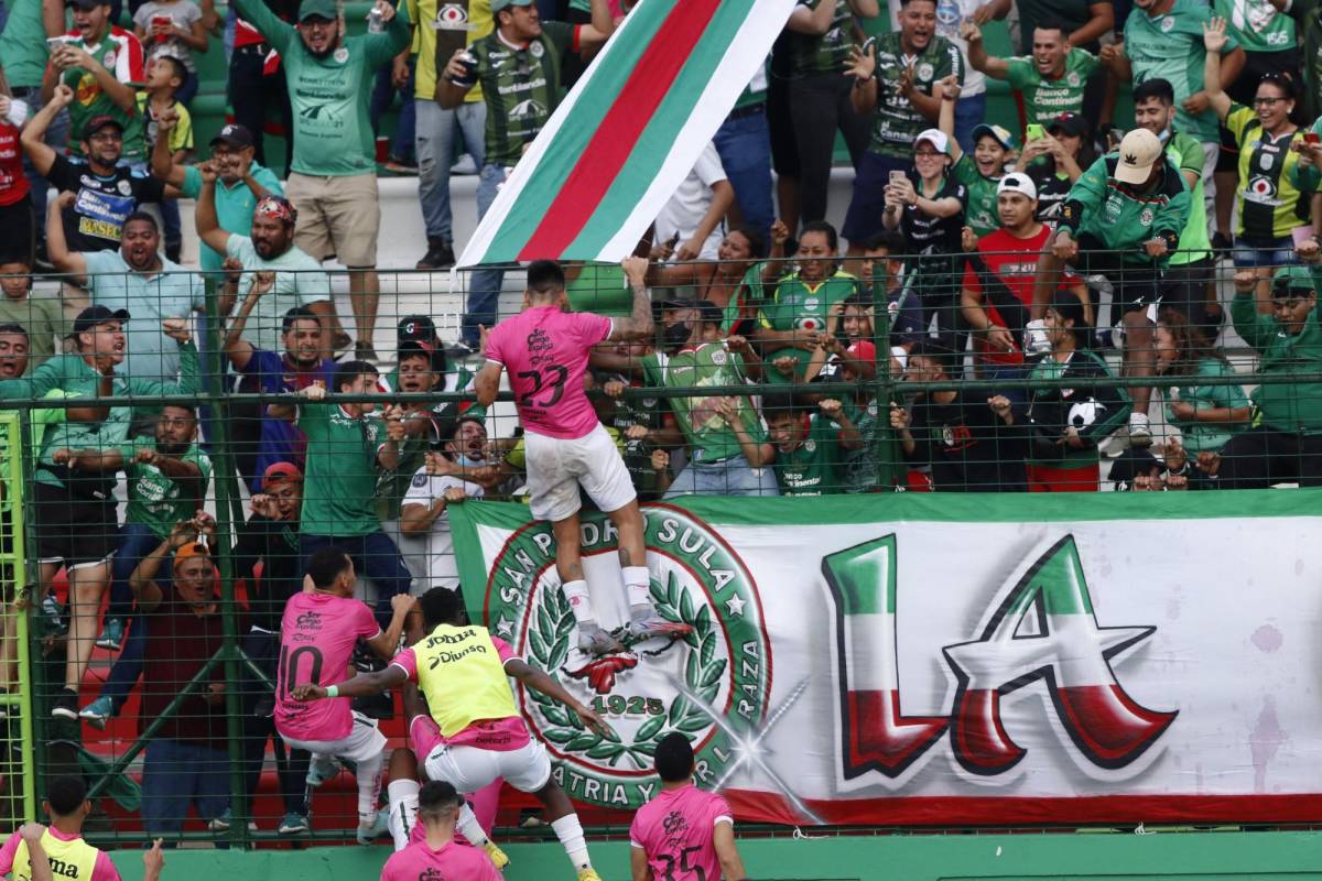 La afición celebró cada gol.