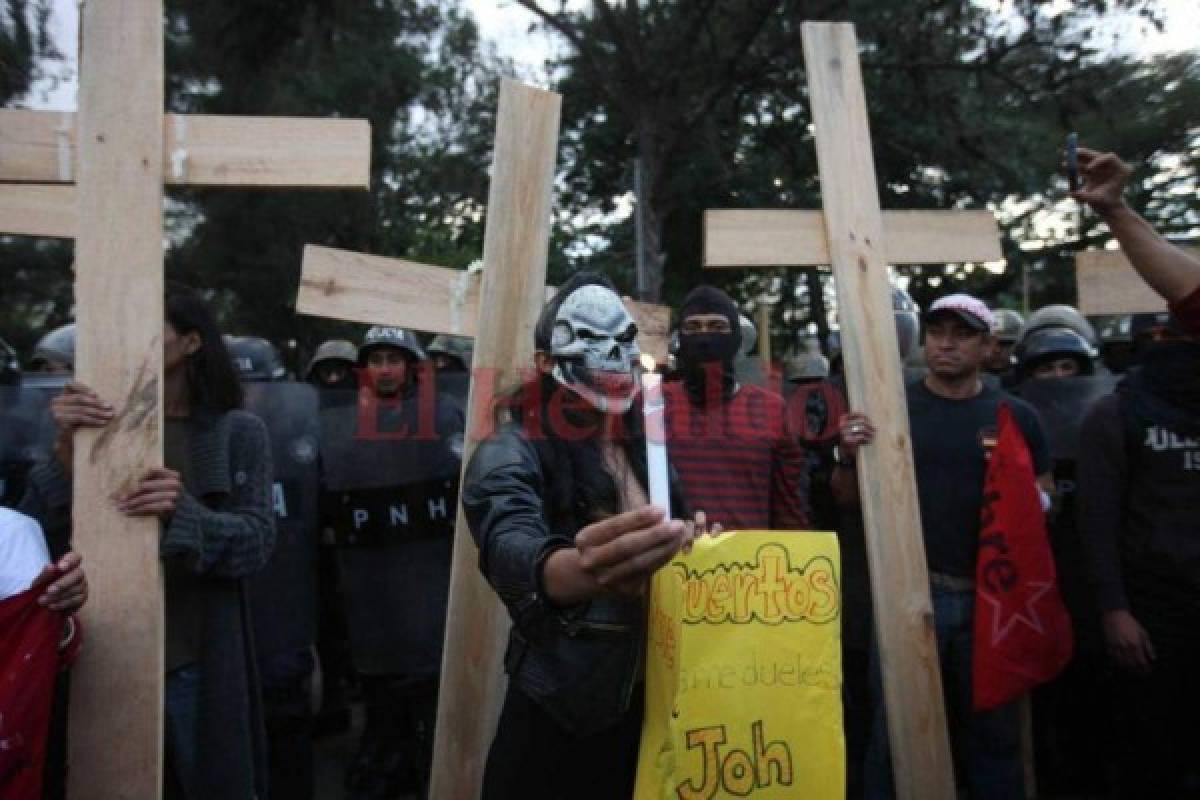 Manuel Zelaya pide a las Fuerzas Armadas reivindicarse con Honduras