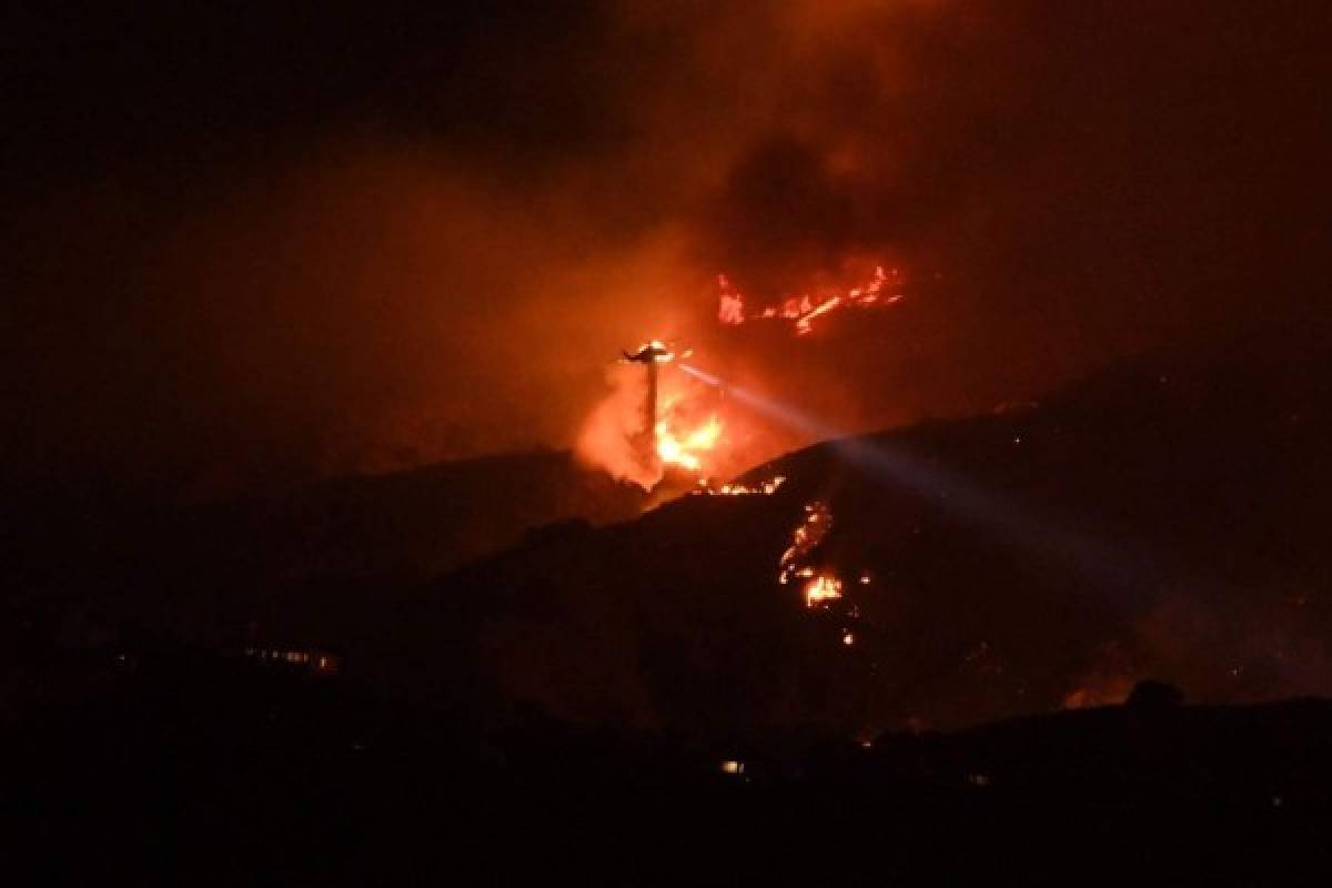 Incendio sin precedentes en Los Ángeles, más de 500 viviendas evacuadas