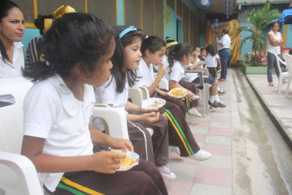 Más de 26 mil niños de 370 escuelas reciben merienda escolar en Danlí, El Paraíso