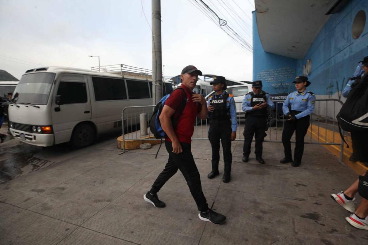 En fotos: Así fue la triste despedida de Pedro Troglio tras perder final ante Motagua